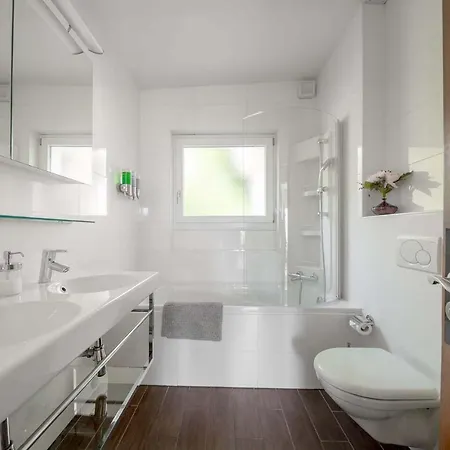 Cheerful 1 Bedroom For 2 People - Stunning View * 몽트뢰
