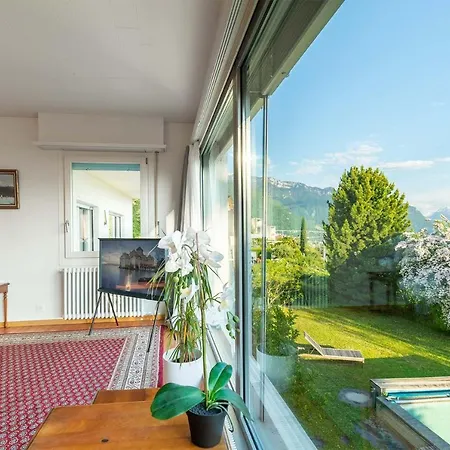 Cheerful 1 Bedroom For 2 People - Stunning View *