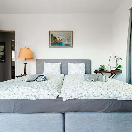 Cheerful 1 Bedroom For 2 People - Stunning View * مونترو