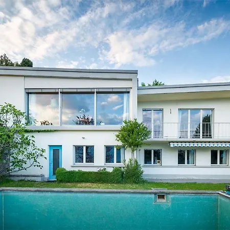 بيت ضيافة Cheerful 1 Bedroom For 2 People - Stunning View